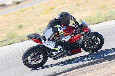 media/Oct-14-2023-TrackXperience (Sat) [[0517685739]]/Level 1/session 5 turn 12/